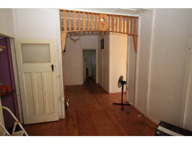 5 Gladys St, Kingaroy QLD 4610