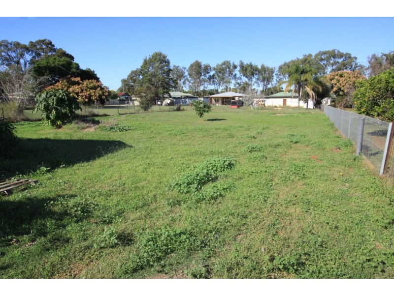 5 Gladys St, Kingaroy QLD 4610