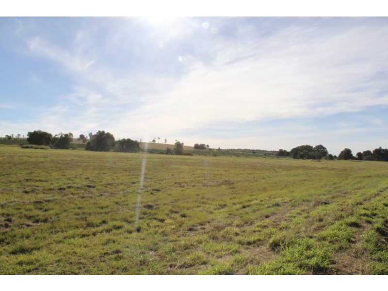 Wooroolin QLD 4608