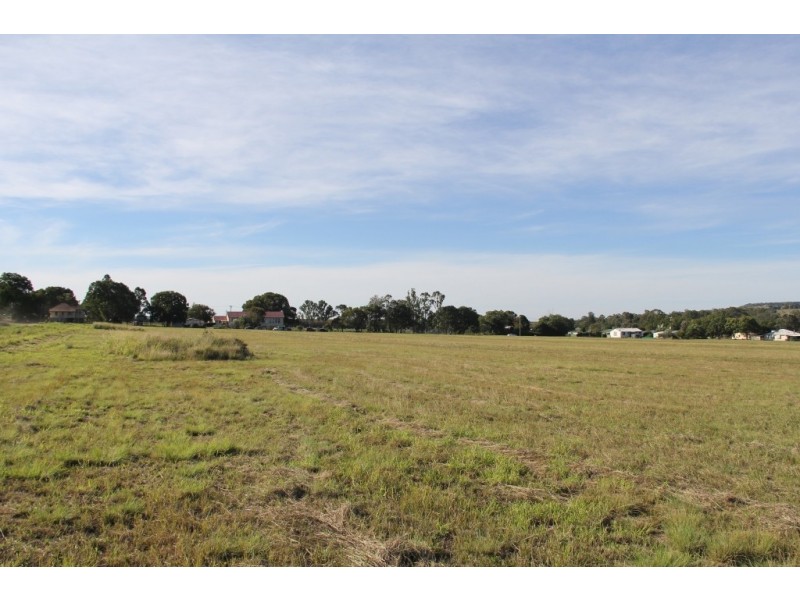 Wooroolin QLD 4608