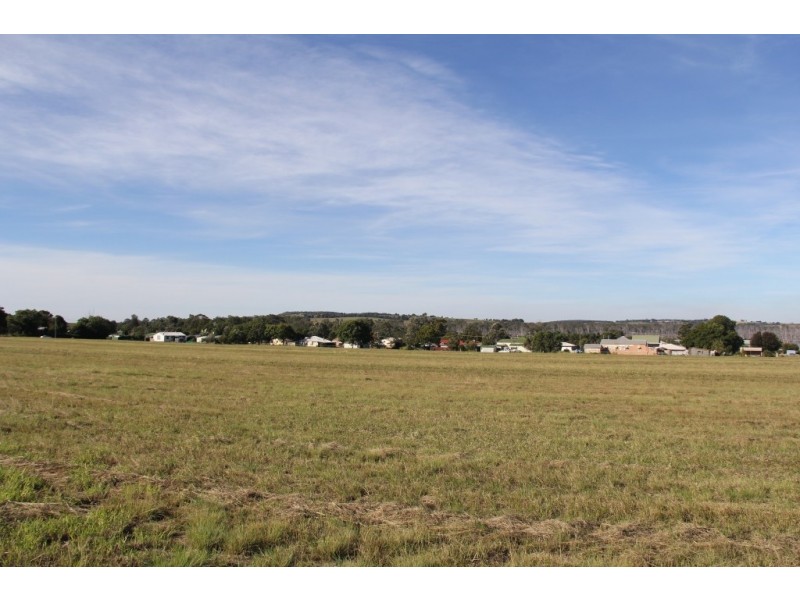 Wooroolin QLD 4608