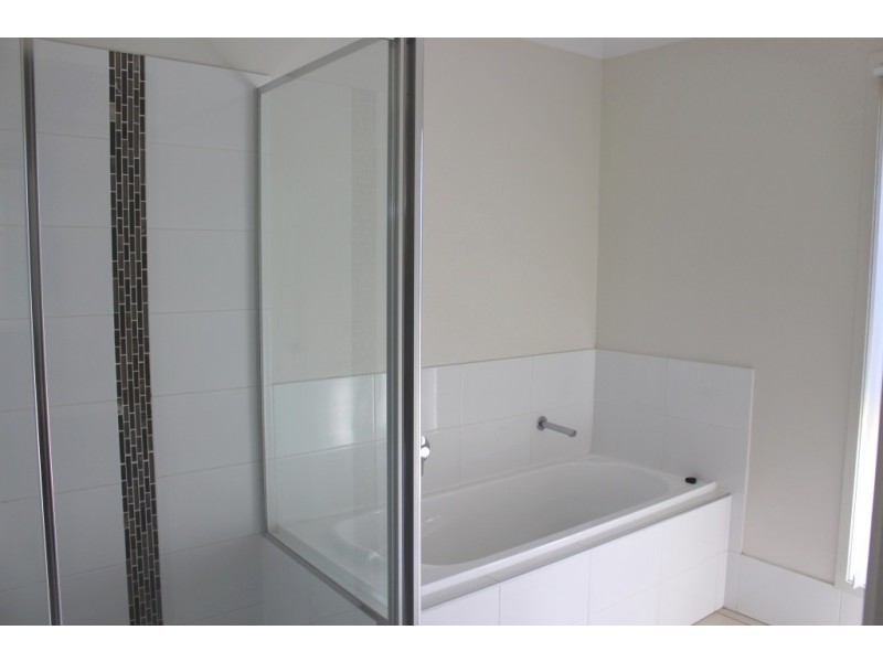 36 Parkside Drive, Kingaroy QLD 4610