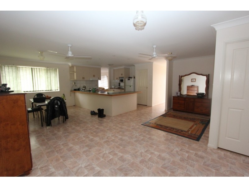 50 Cowie Drive, Kingaroy QLD 4610