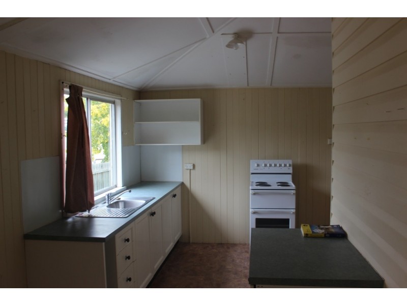 1/281 Haly Street, Kingaroy QLD 4610