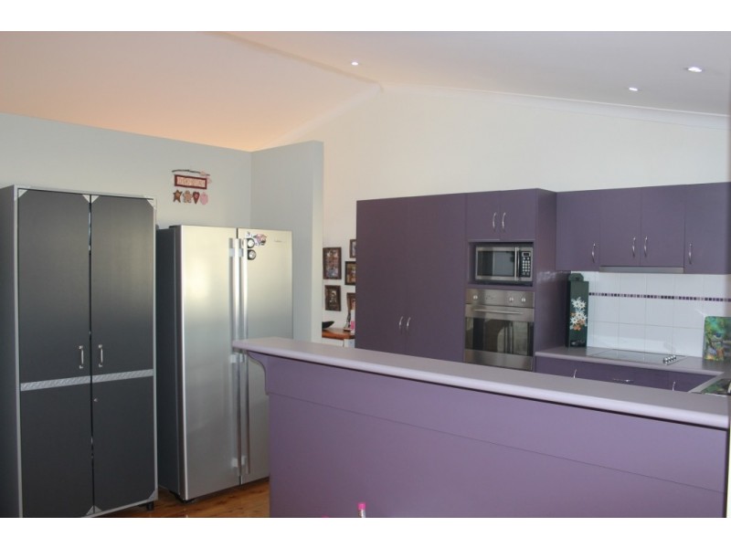 14 Julie Street, Kingaroy QLD 4610