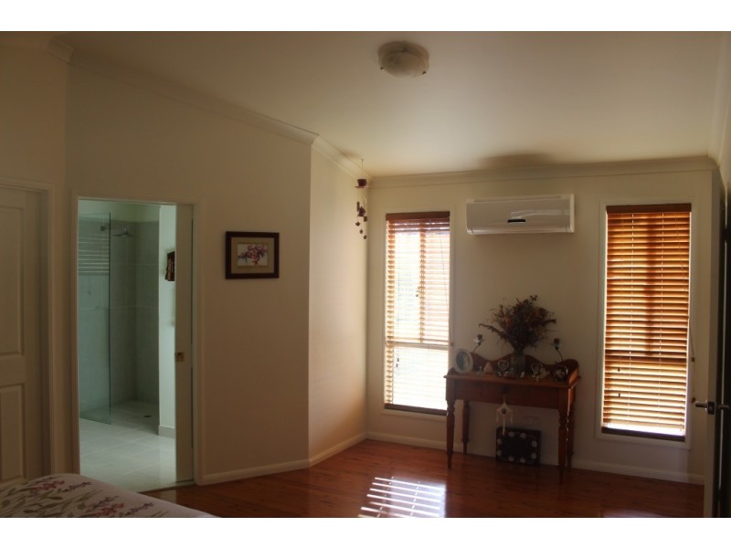 14a Julie Street, Kingaroy QLD 4610