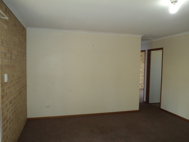 Unit 11/88 Walter Road, Kingaroy QLD 4610