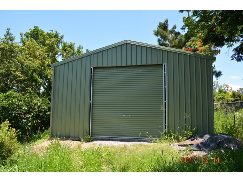 11 Hood Street, Proston QLD 4613