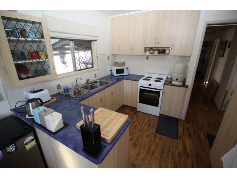 34 HODGE STREET, Kingaroy QLD 4610