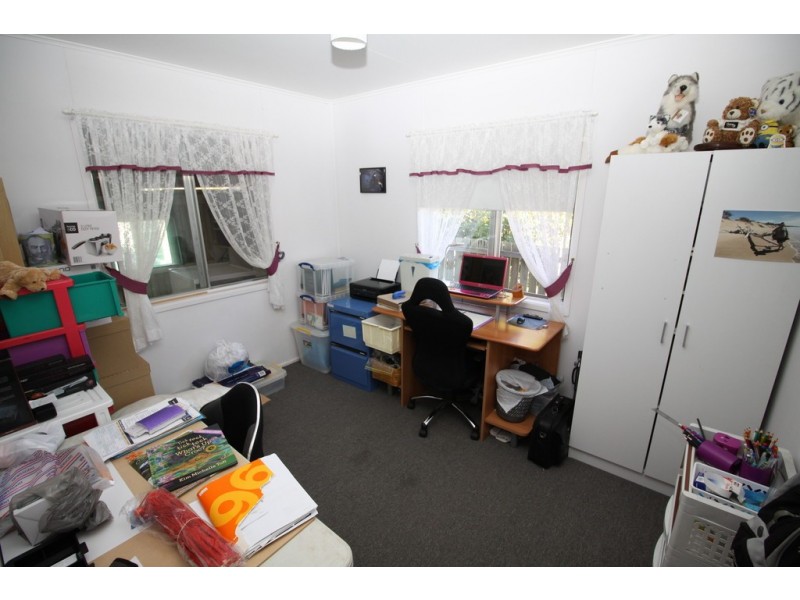 34 HODGE STREET, Kingaroy QLD 4610