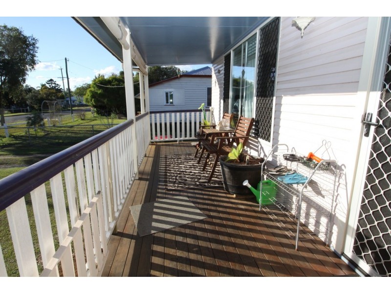 34 HODGE STREET, Kingaroy QLD 4610
