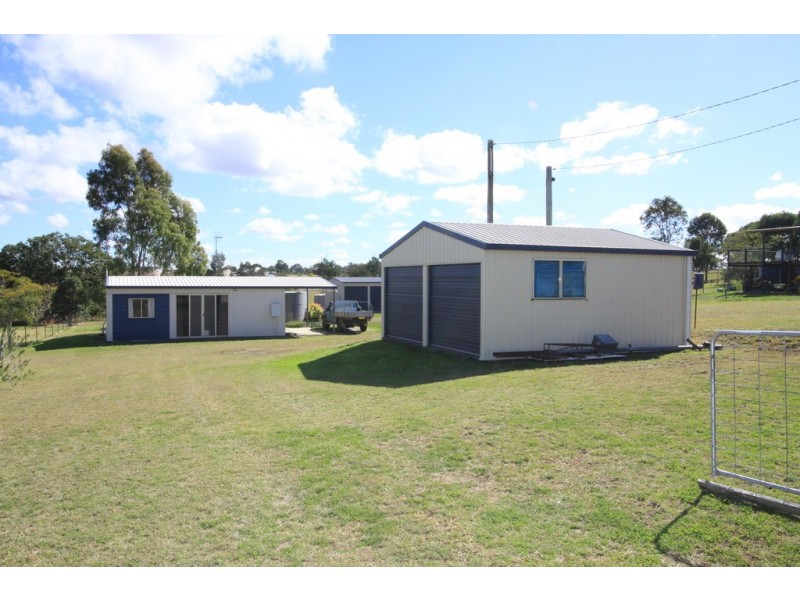 12 RIPPINGALE STREET, Moffatdale QLD 4605