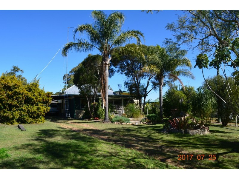 1 Main Street, Hivesville QLD 4612