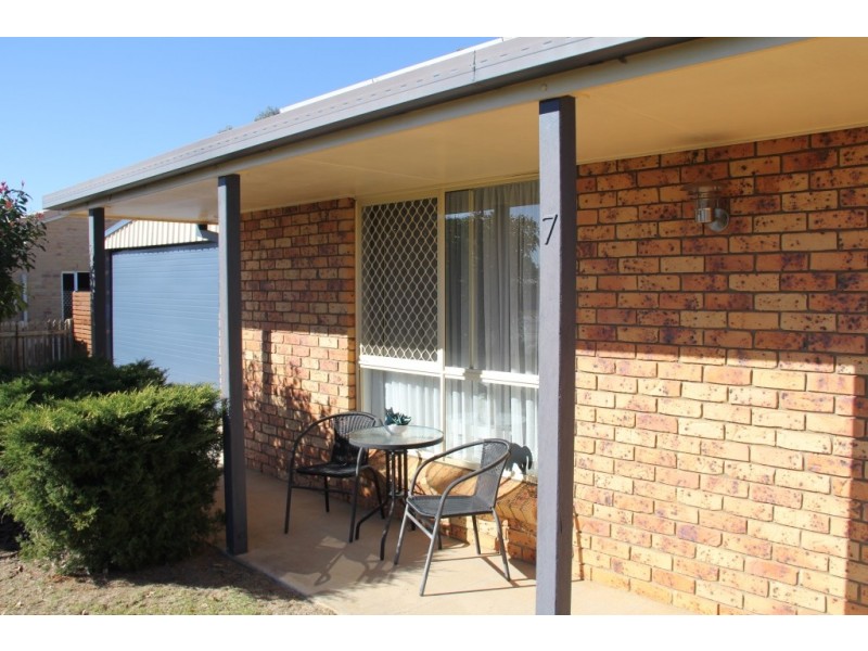 7 KURTELLEN CRESCENT, Kingaroy QLD 4610