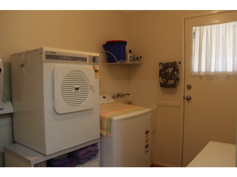 7 KURTELLEN CRESCENT, Kingaroy QLD 4610