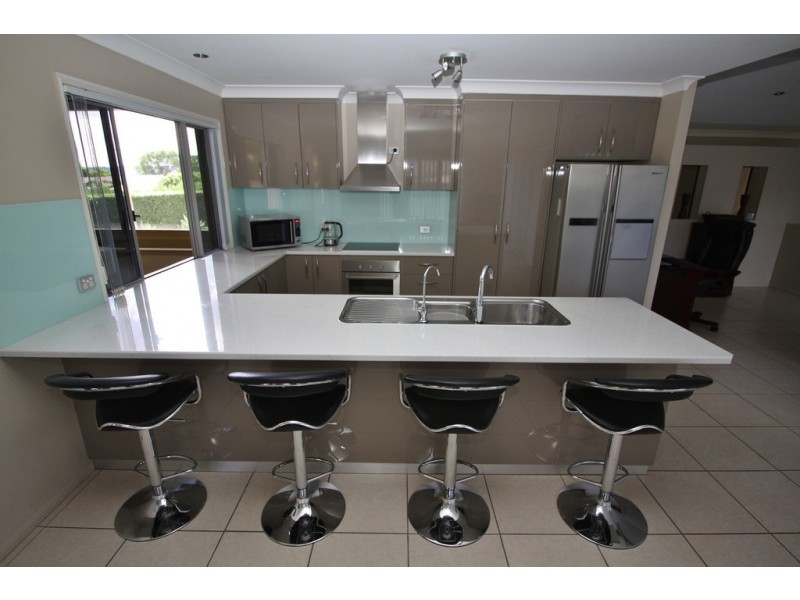 3 STEELE COURT, Kingaroy QLD 4610