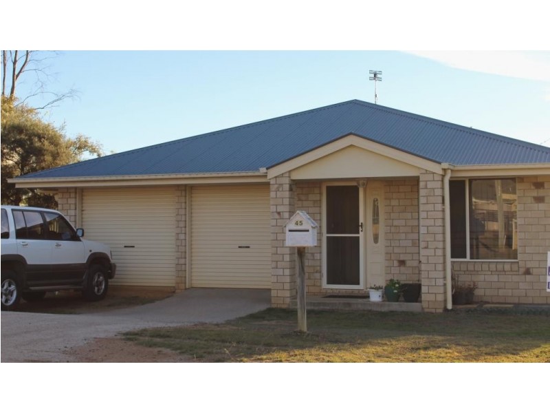 45 Bunker Avenue, Nanango QLD 4615