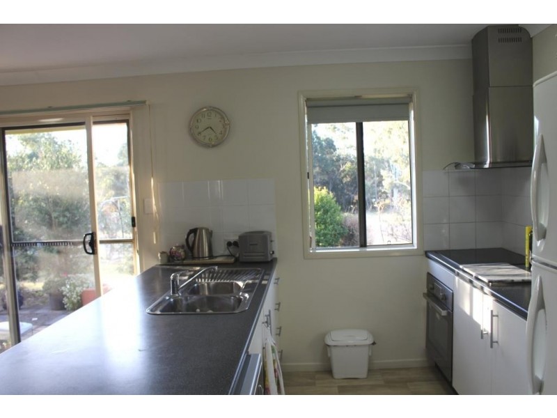 45 Bunker Avenue, Nanango QLD 4615