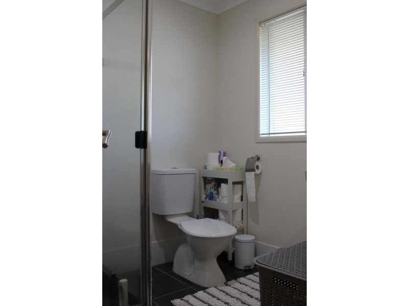 45 Bunker Avenue, Nanango QLD 4615