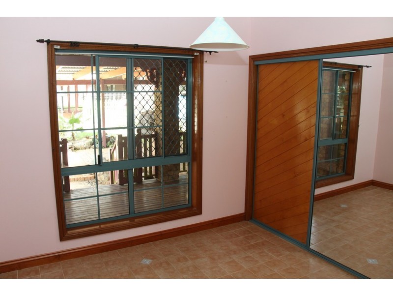 2 JONELLE STREET, Taabinga QLD 4610