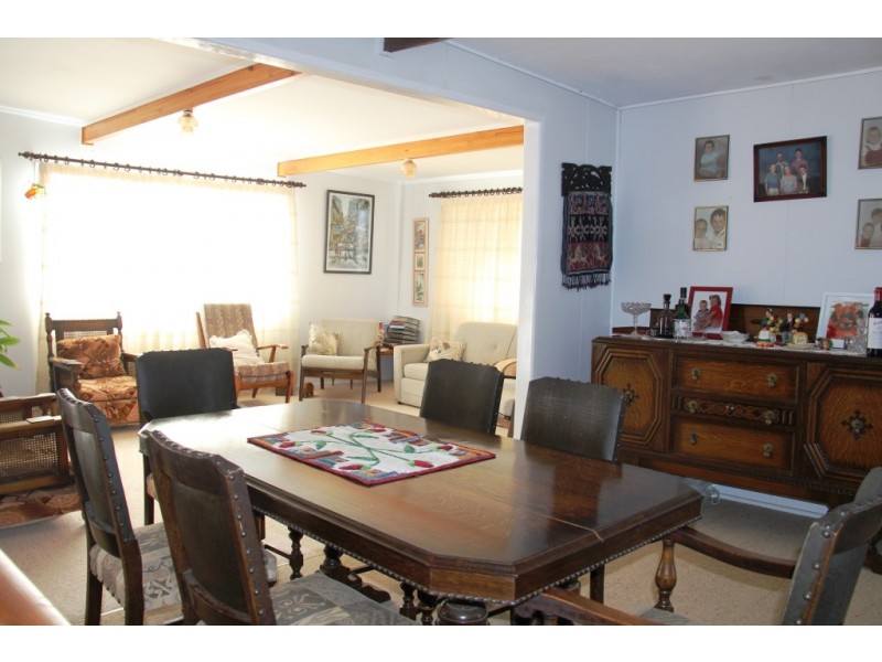 322 Mcauliffes, Kingaroy QLD 4610