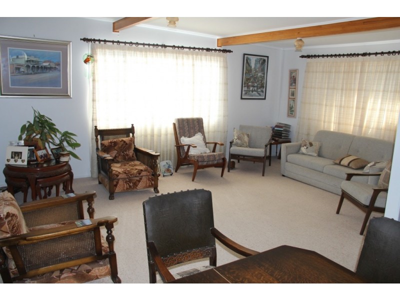 322 Mcauliffes, Kingaroy QLD 4610