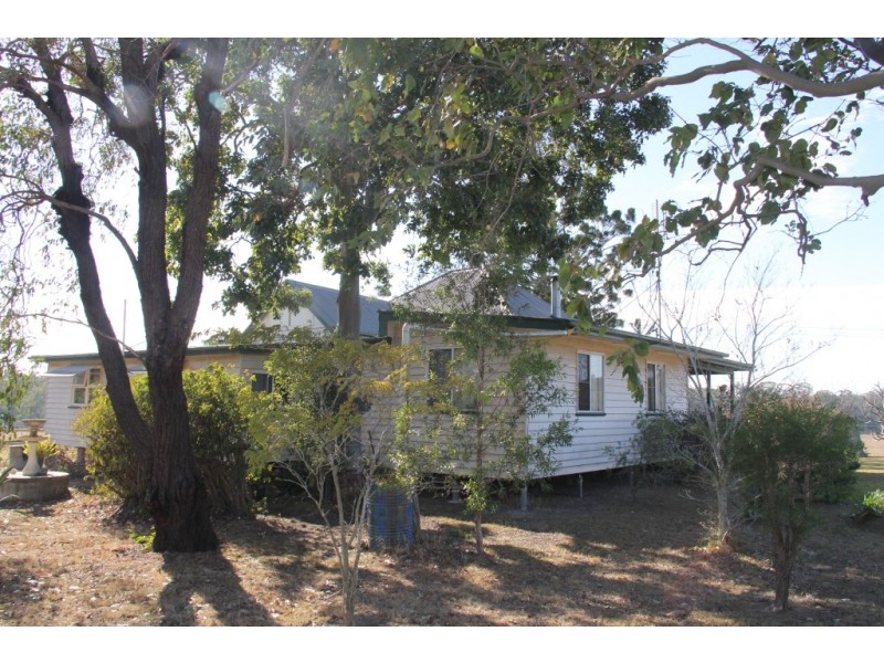 322 Mcauliffes, Kingaroy QLD 4610