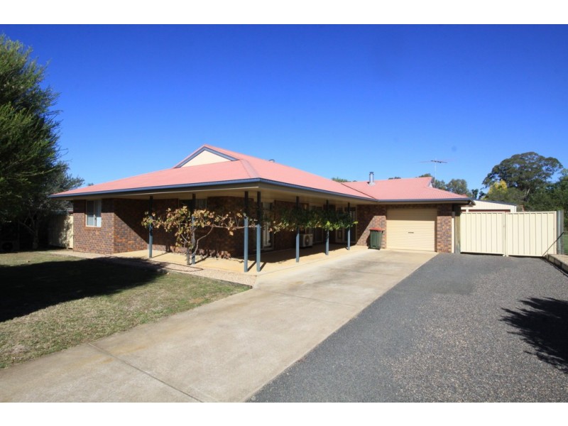 7 OLIVE GROVE, Kingaroy QLD 4610