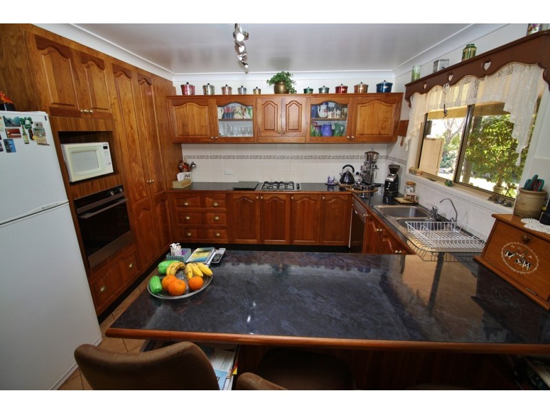10 MATTHEW STREET, Kingaroy QLD 4610