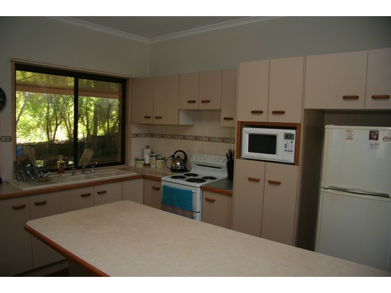 26 b Nolan Drive, Kingaroy QLD 4610
