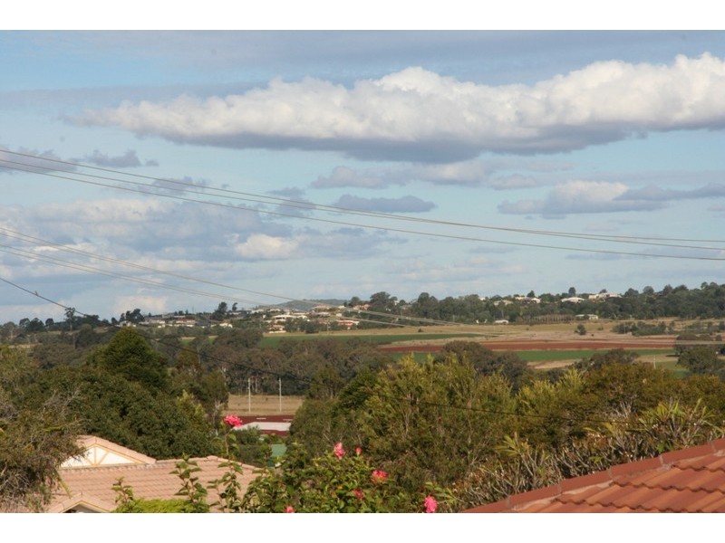 26 b Nolan Drive, Kingaroy QLD 4610