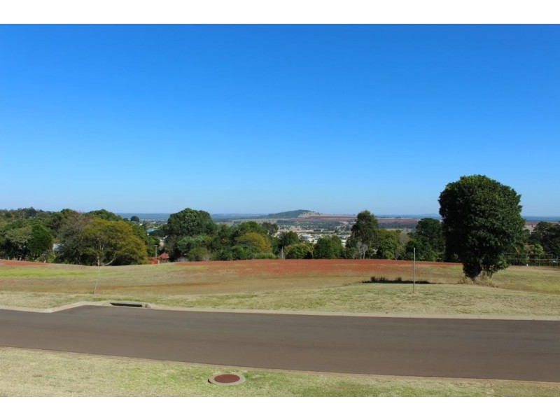 6 Bernard Crescent, Kingaroy QLD 4610