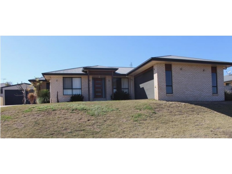 6 Bernard Crescent, Kingaroy QLD 4610