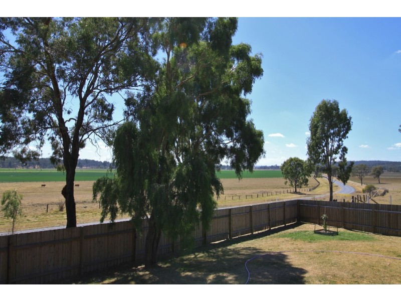 2 TRACE STREET, Brooklands QLD 4615