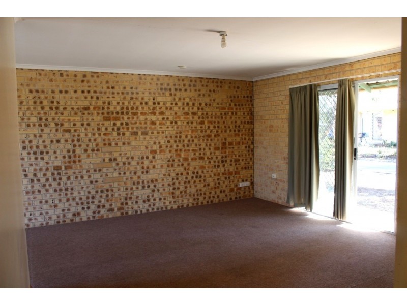 11/88 Walter Road, Kingaroy QLD 4610