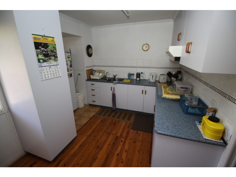 2 MURPHY STREET, Kingaroy QLD 4610