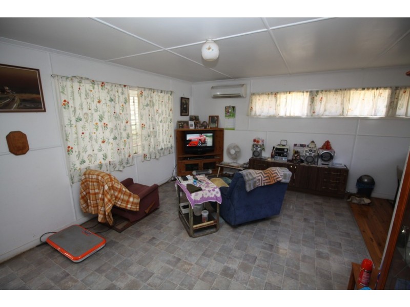 2 MURPHY STREET, Kingaroy QLD 4610