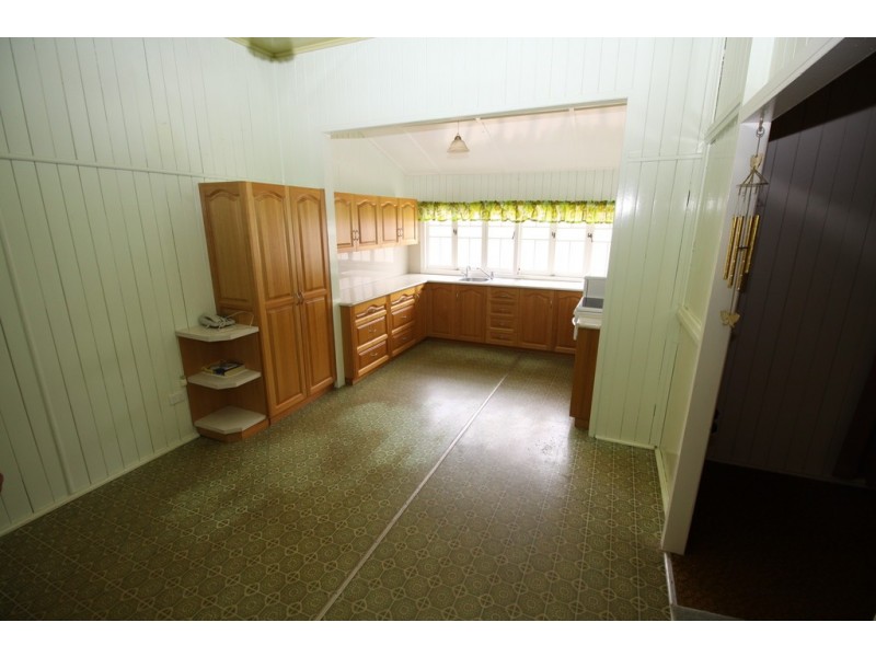 52 KNIGHT STREET, Kingaroy QLD 4610