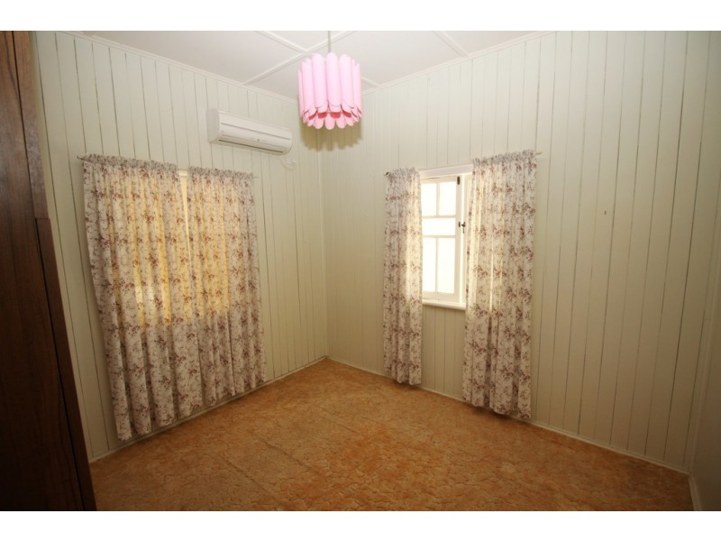 52 KNIGHT STREET, Kingaroy QLD 4610