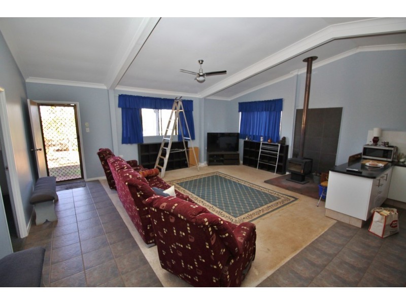 11 HOME STREET, Tingoora QLD 4608