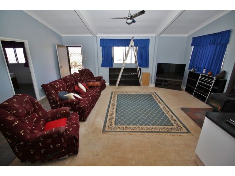 11 HOME STREET, Tingoora QLD 4608