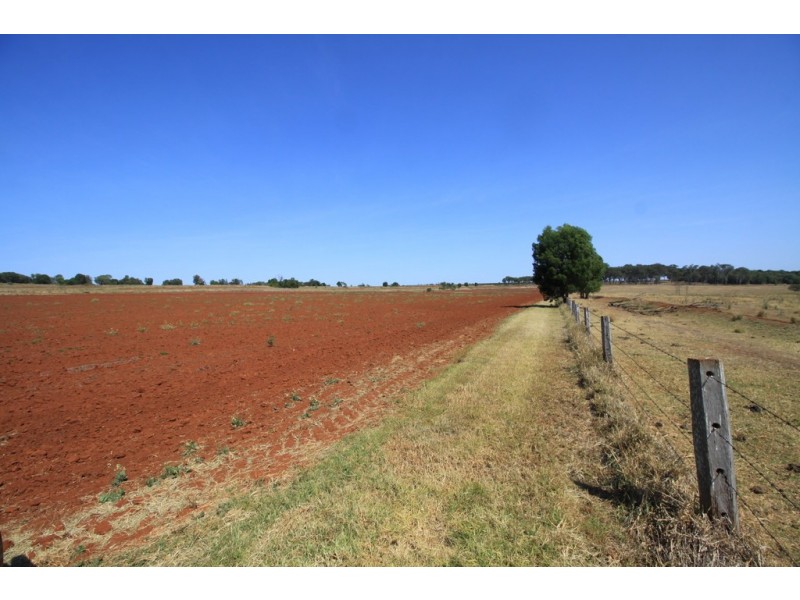 36 WELLERS ROAD, Wooroolin QLD 4608