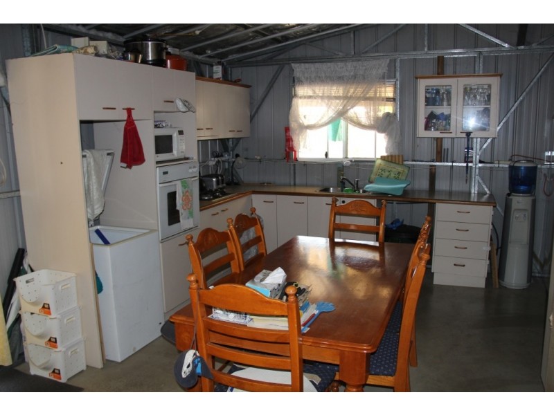 Wattle Camp QLD 4615
