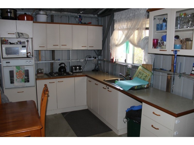Wattle Camp QLD 4615