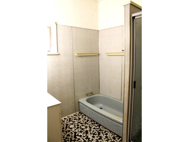 27 Macdiarmid street, Kingaroy QLD 4610