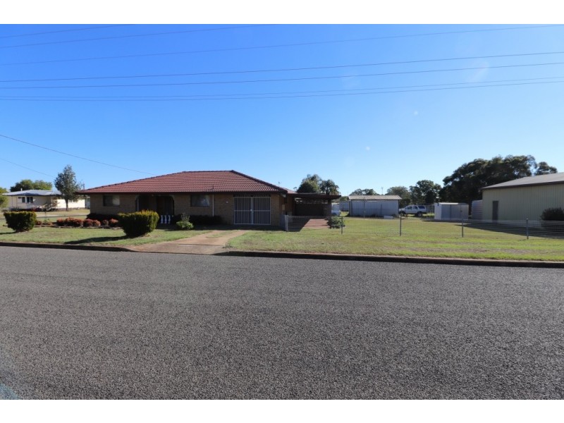 26 GLADYS STREET, Kingaroy QLD 4610