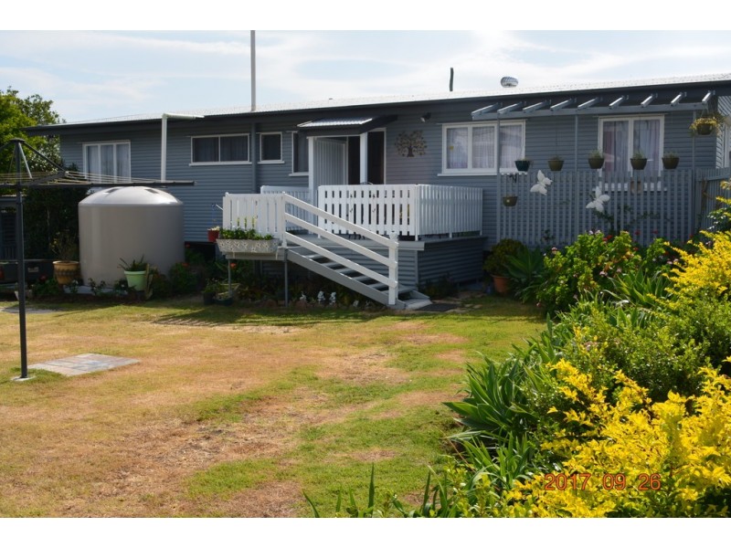 6 Smyth Street, Murgon QLD 4605