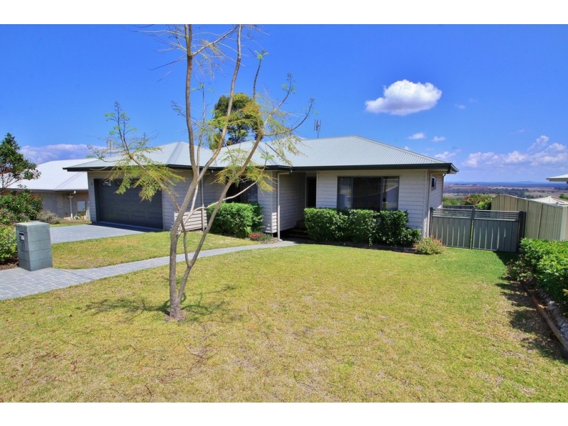 33 BRIDGEMAN PARADE, Kingaroy QLD 4610