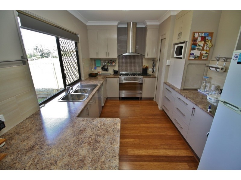 33 BRIDGEMAN PARADE, Kingaroy QLD 4610