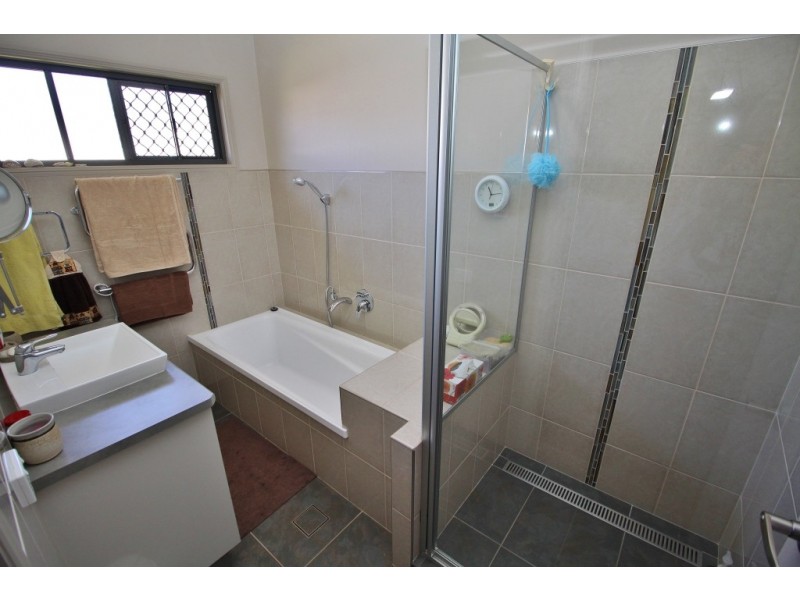 33 BRIDGEMAN PARADE, Kingaroy QLD 4610